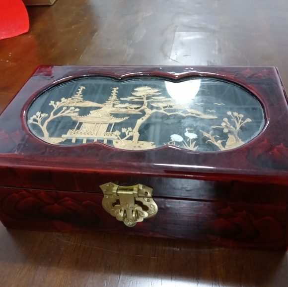 1980's Vintage Chinese Jewelry/Music Box 🎵Oriental Lacquer Wood Satin Lining🎻 - Picture 9 of 14